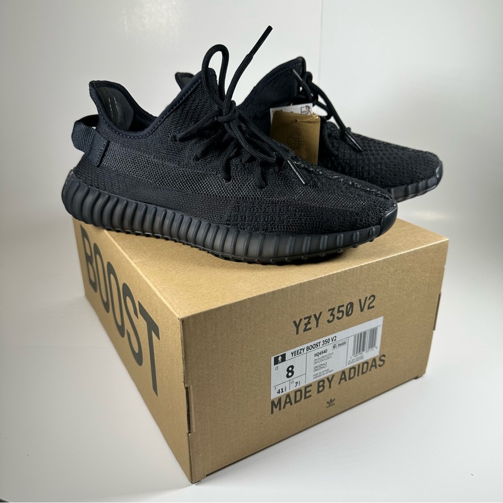 Yeezy Boost 350 V2 'Onyx'